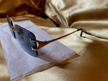 Load image into Gallery viewer, The Woo
